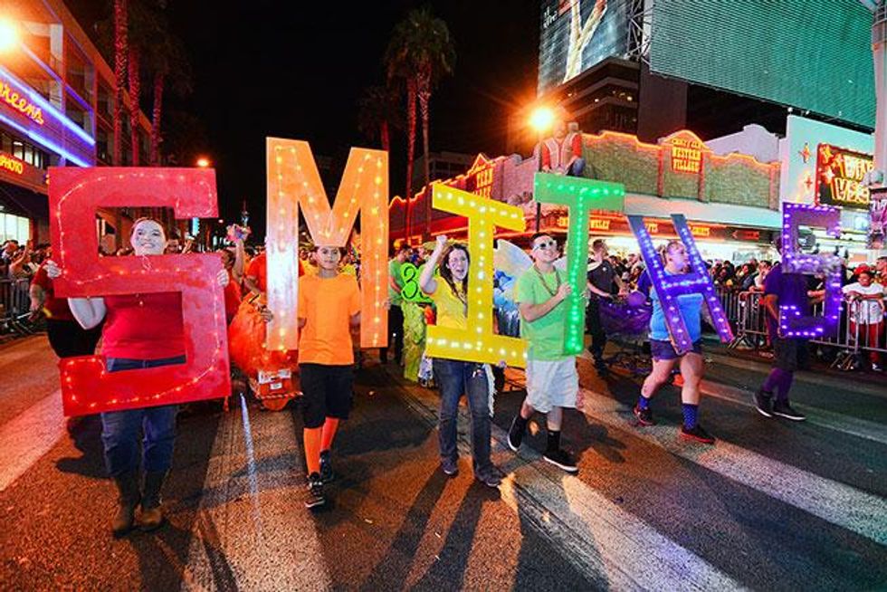 2015-0499-3316_lvprideparade-9-18-15