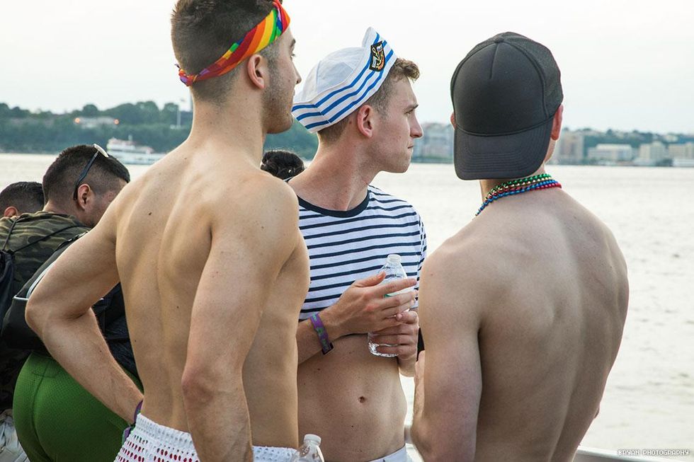 22-pride-luvboat-2018