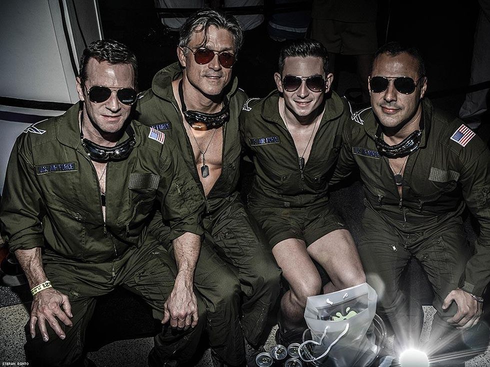 24-halloweenie-stefan-pinto