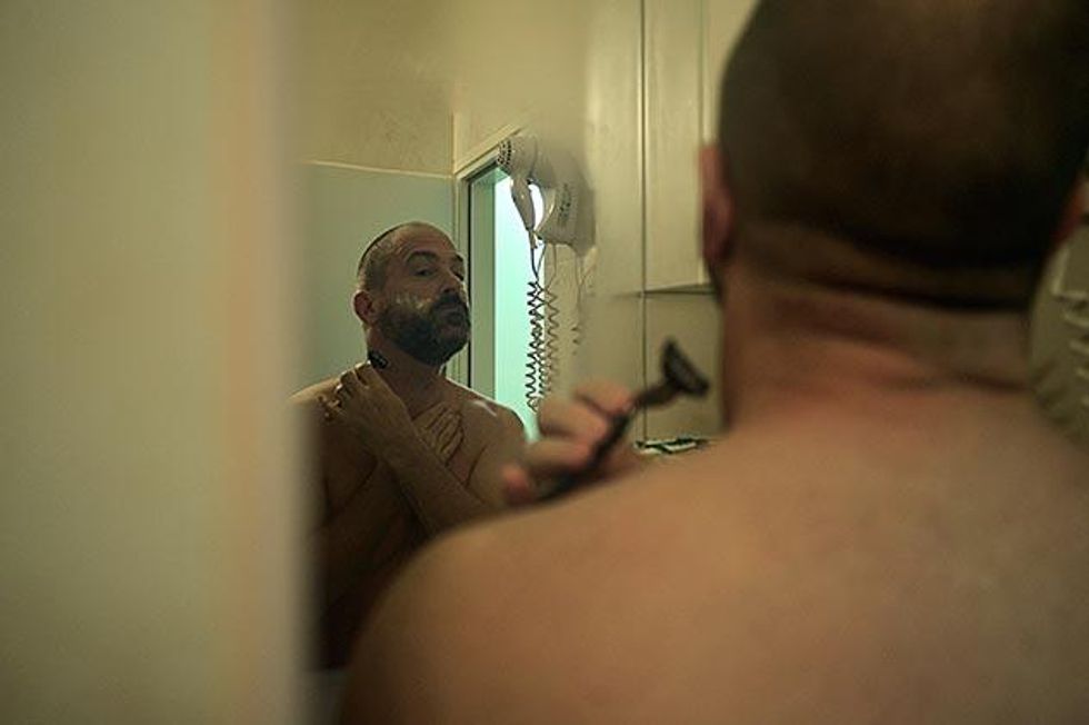 25_darrin_shaving_croatia