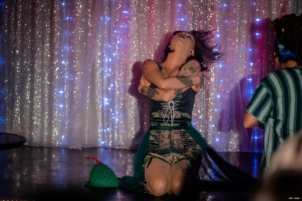 25-les-vixens-jeff-owen-2019