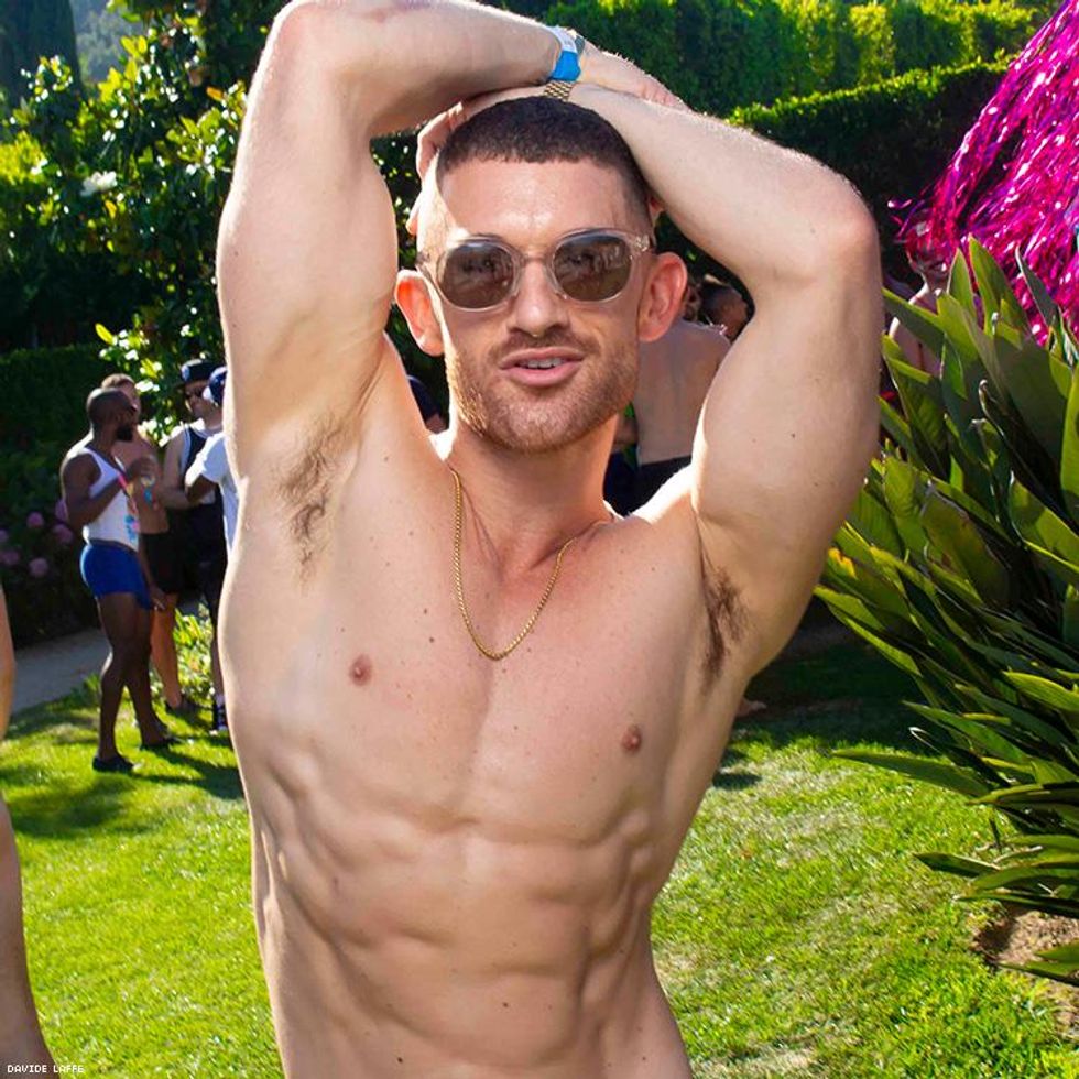 26-daddy-issues-pool-davide-laffe-2019