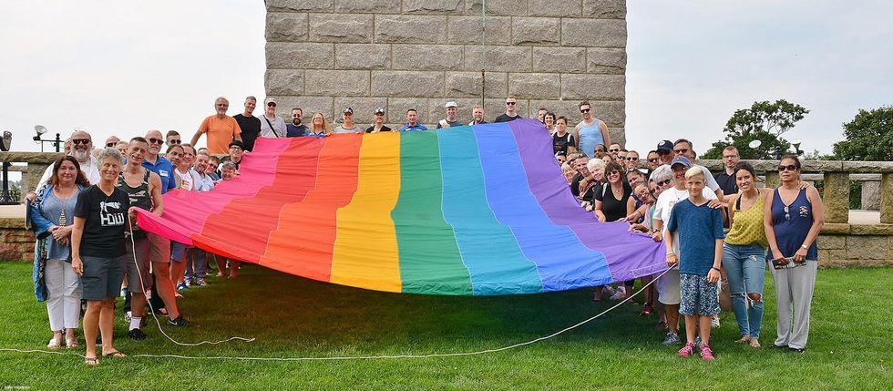 27-carnival-flag-raising_dan-mckeon-4