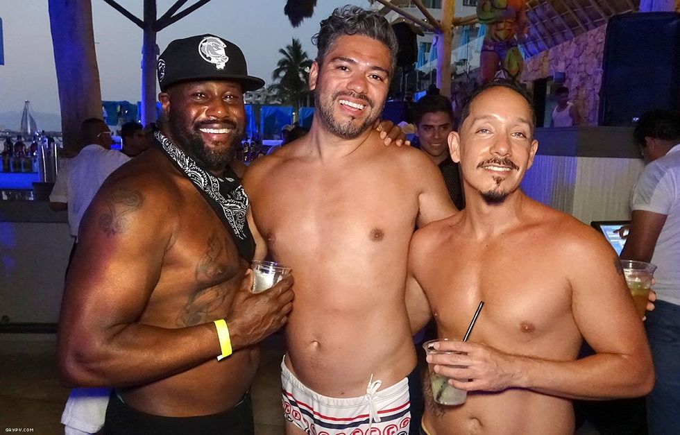 27-white-party-gaypv-2018
