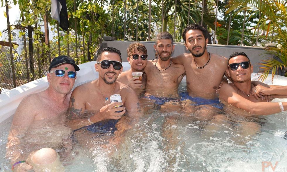 31-bearadise-gaypv-june-2019