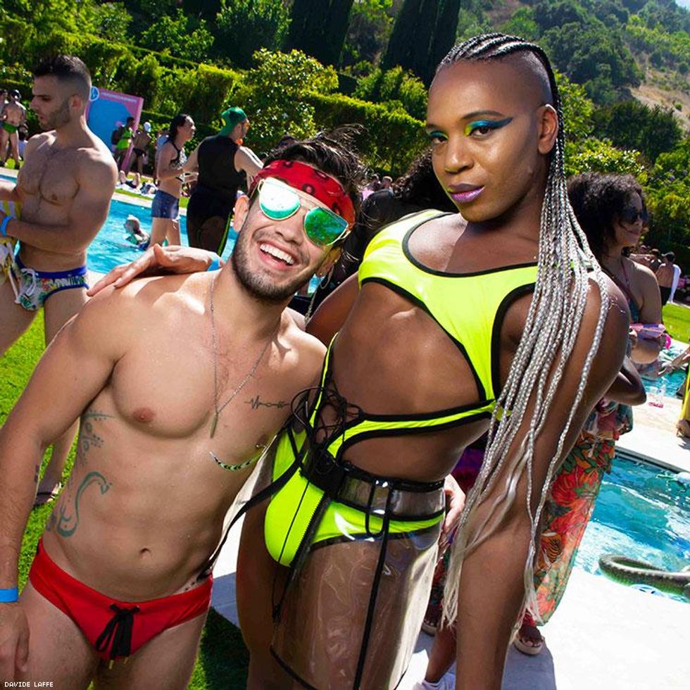 32-daddy-issues-pool-davide-laffe-2019