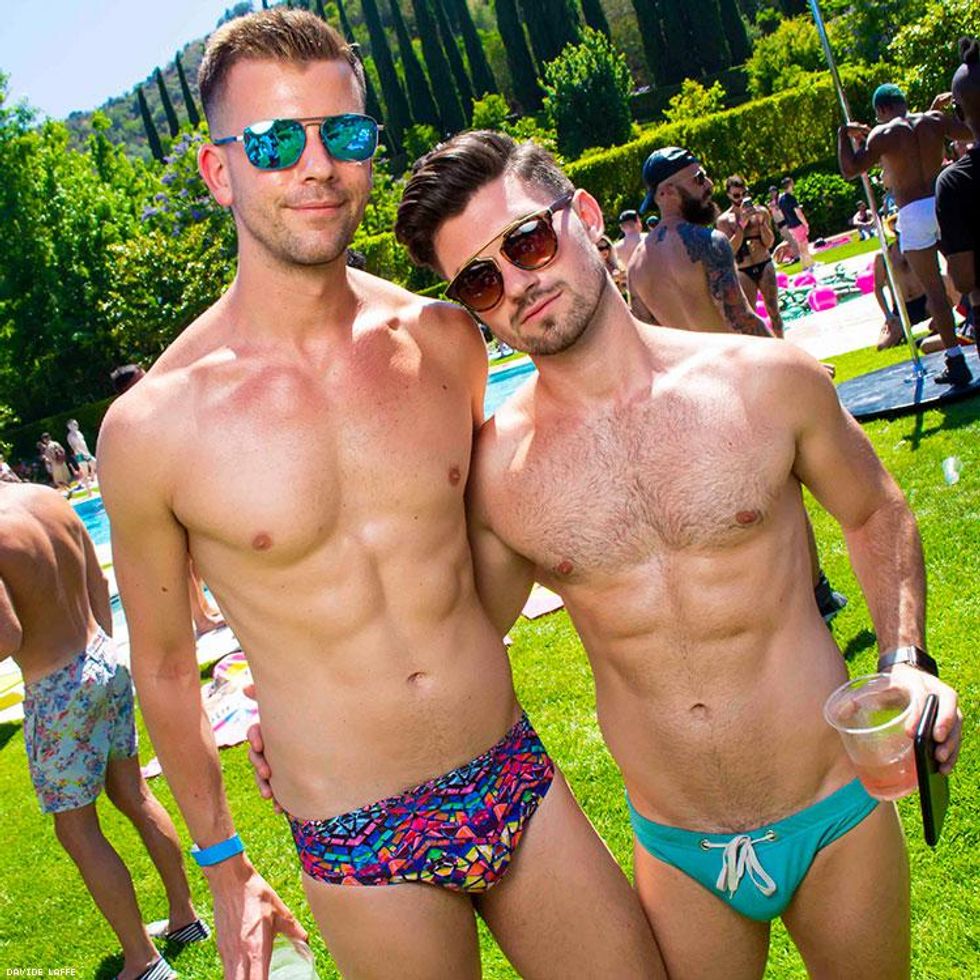 34-daddy-issues-pool-davide-laffe-2019