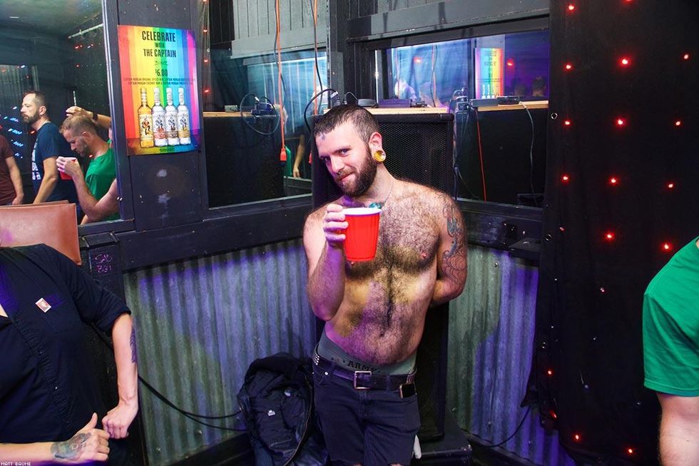 34-singlets-201709-matt-baume