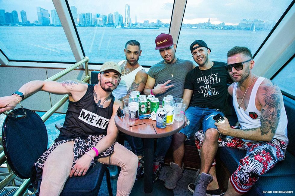 35-pride-luvboat-2018