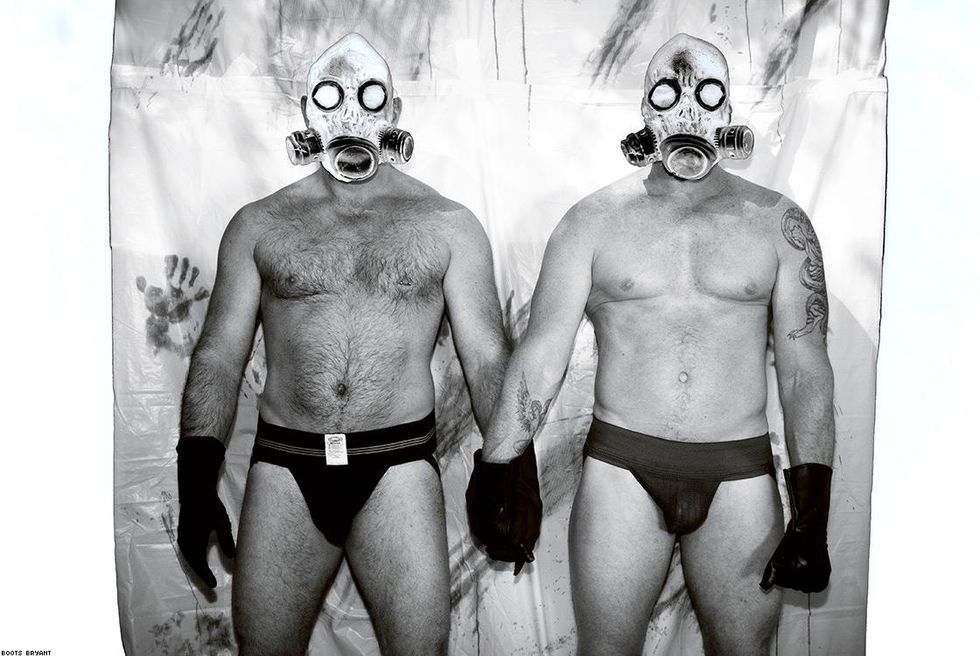 36-masks-boots-bryant-2017