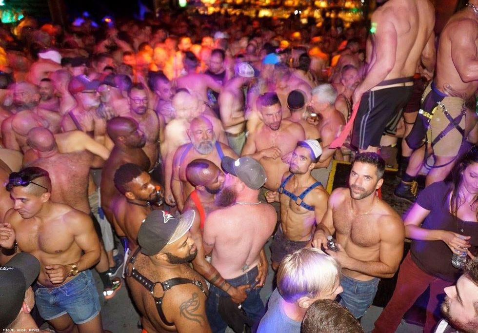 Lgbt Orgy Party - 55 DOs and DON'Ts of Attending a Gay Sex Party