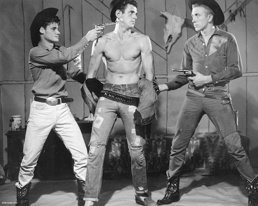 38-physique-pictorial-reboot