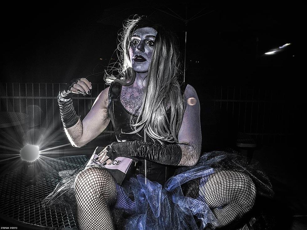 39-halloweenie-stefan-pinto