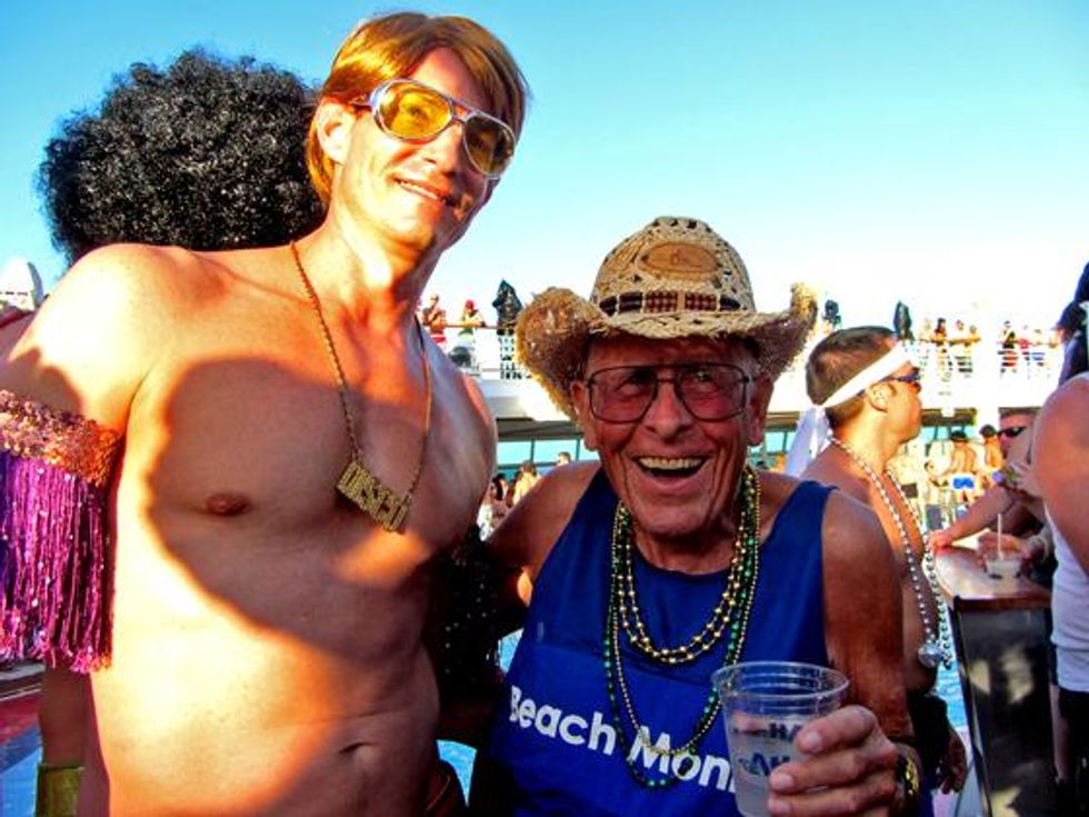 3cruise_everyonesobboardx560_advocate