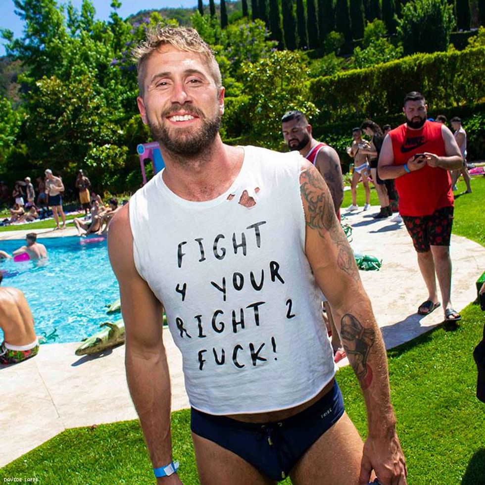 40-daddy-issues-pool-davide-laffe-2019