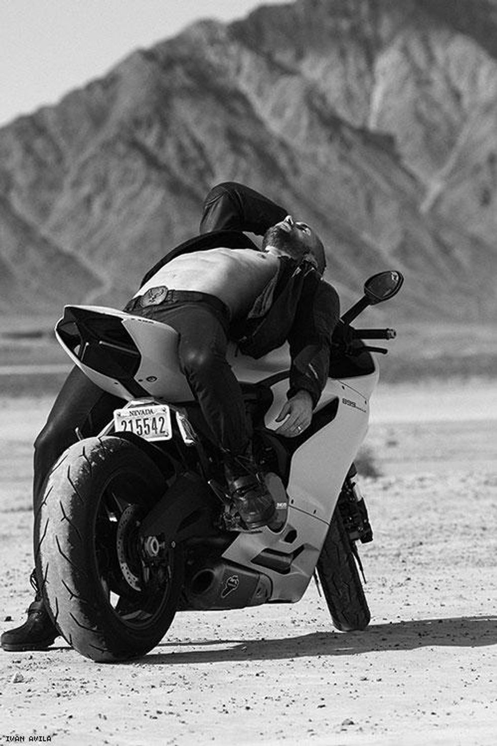 52 Photos of Really, Really, Really Good-Looking Guys