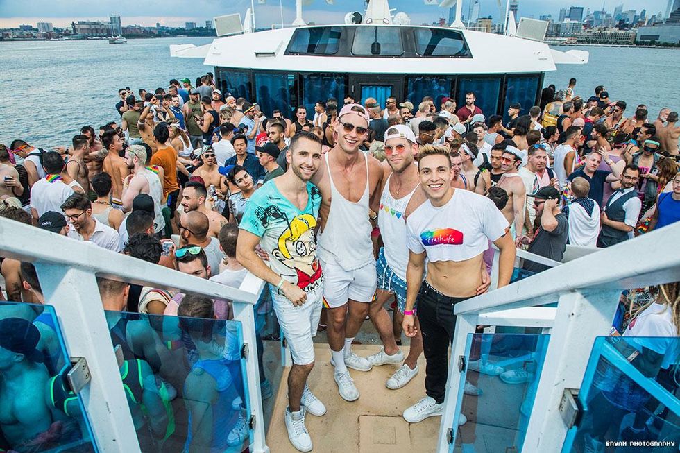 40-pride-luvboat-2018