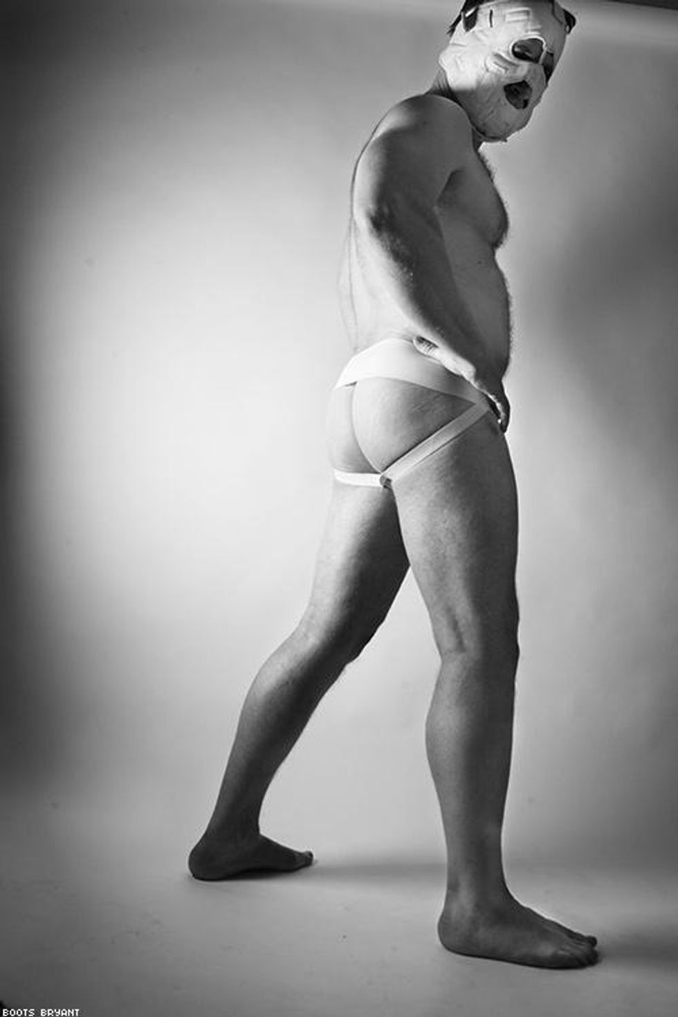 41-masks-boots-bryant-2017