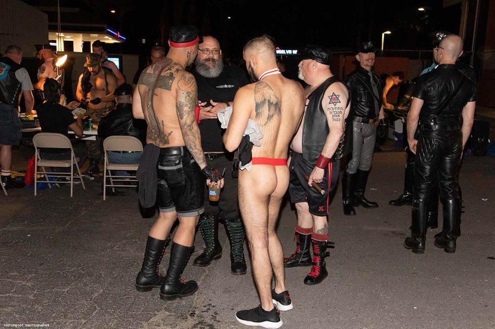 42-palm-springs-leather-pride-motorboot-2018