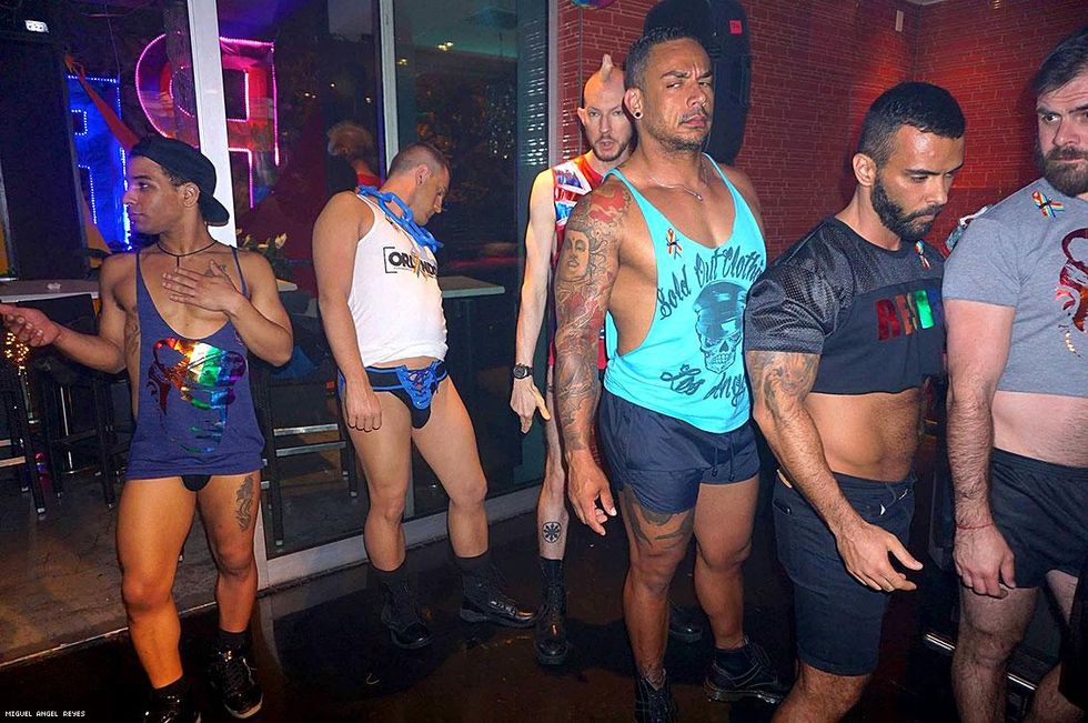 43-sold-out-clothing-miguel-angel-reyes