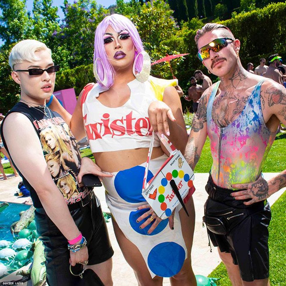 45-daddy-issues-pool-davide-laffe-2019