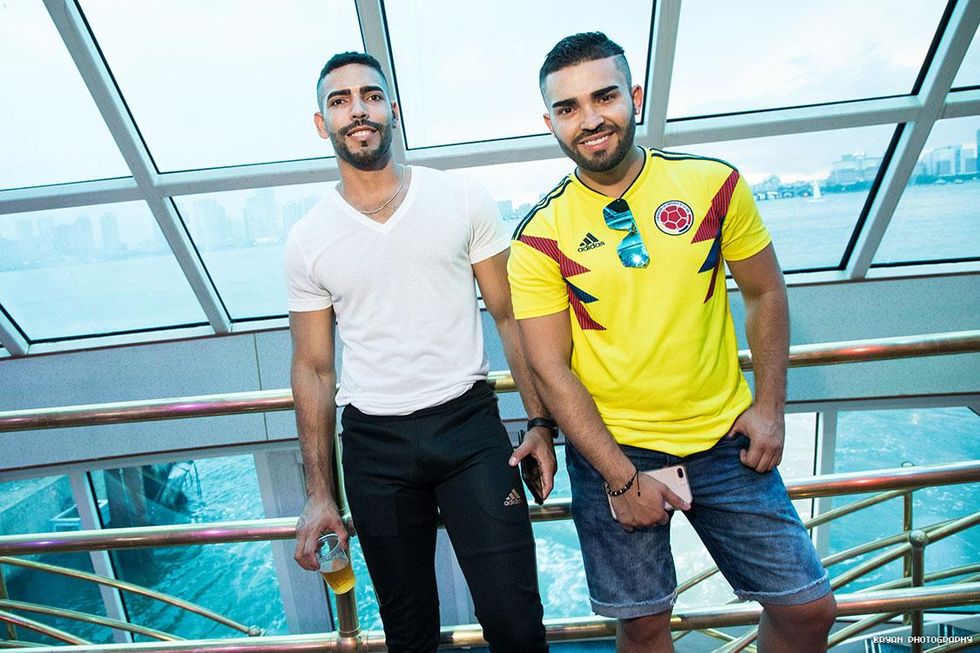 45-pride-luvboat-2018