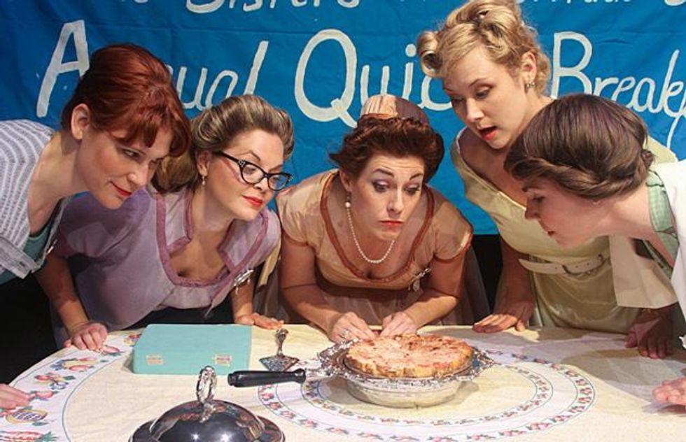 5-lesbians-eating-a-quichex633