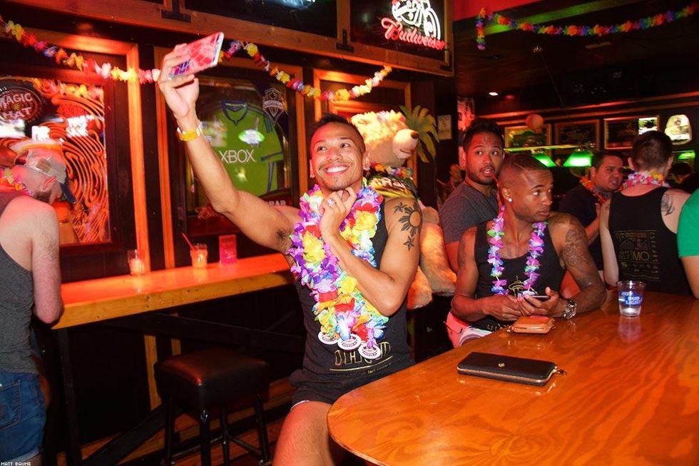 50-softball_fundraiser_luau-_matt_baume-2017_0