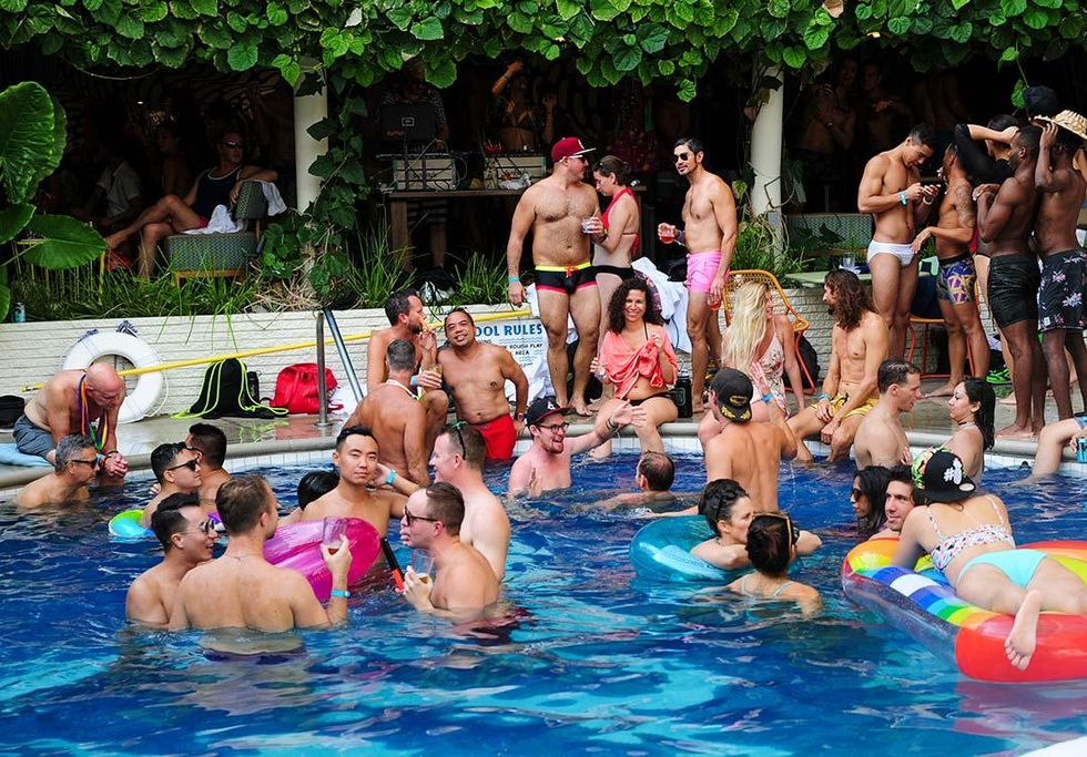 51-hnl_pride-pool_party-kelli_bullock-2017