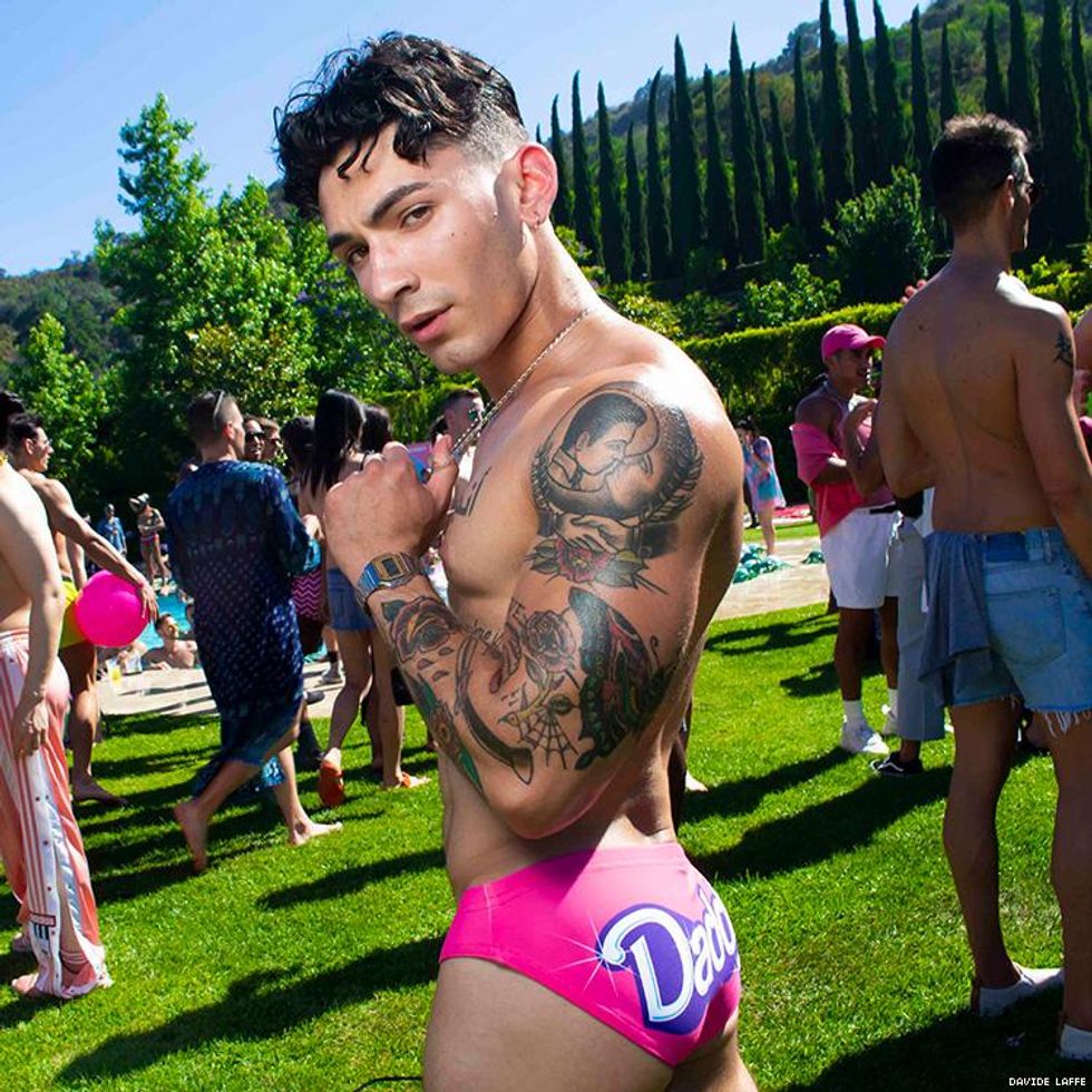 53-daddy-issues-pool-davide-laffe-2019