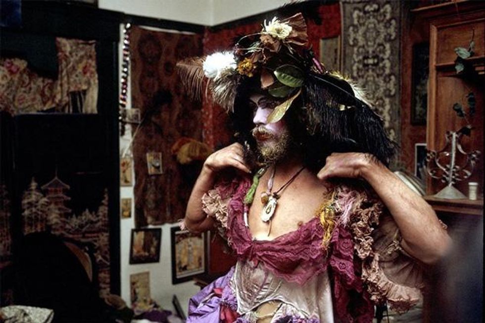 53hibiscus-in-the-cockette-house-%2770