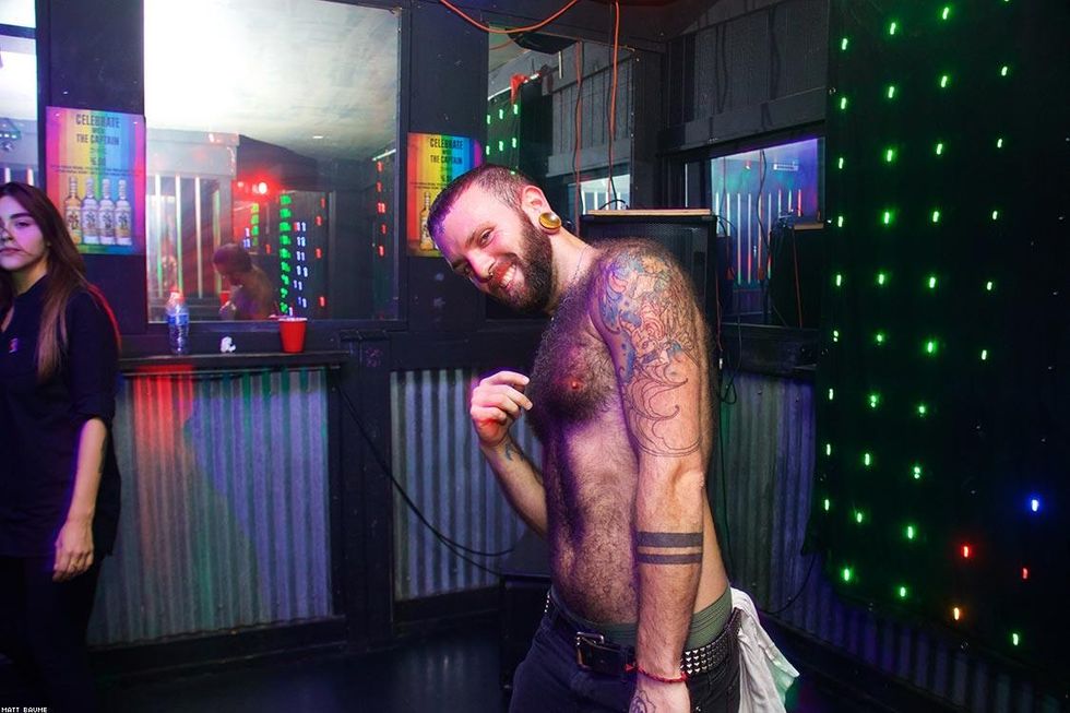 54-singlets-201709-matt-baume