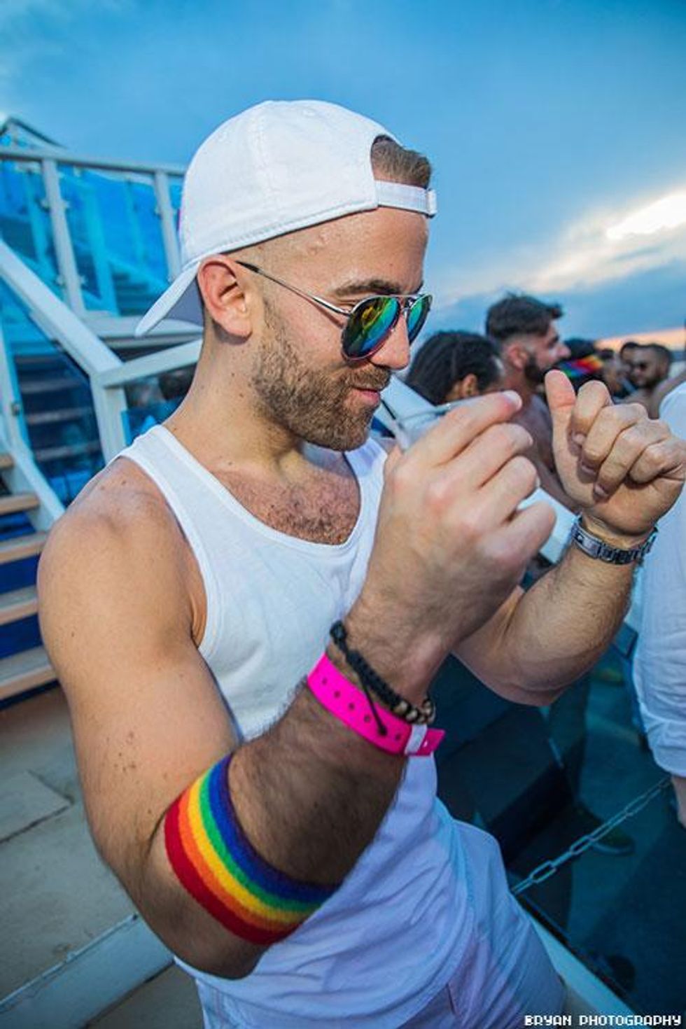 55-pride-luvboat-2018