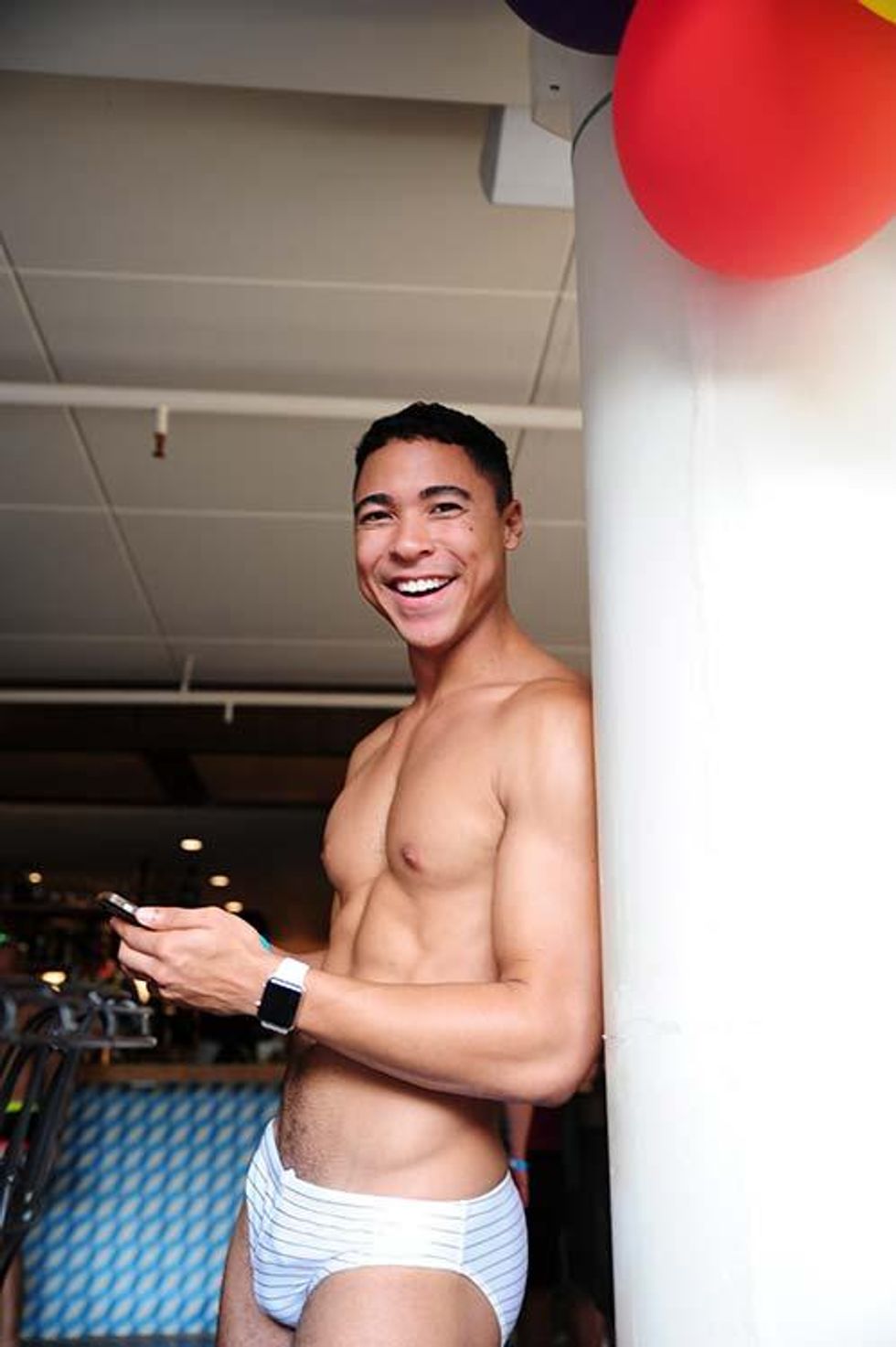 60-hnl_pride-pool_party-kelli_bullock-2017