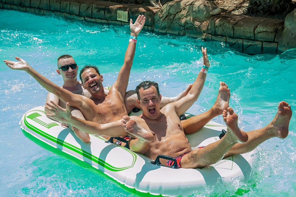 64hnlpridesplash2017-kbullock-44