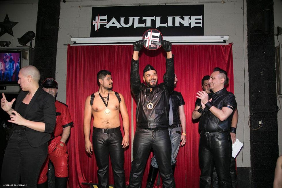67-motorboot-mr-leather-faultline-feb-2018