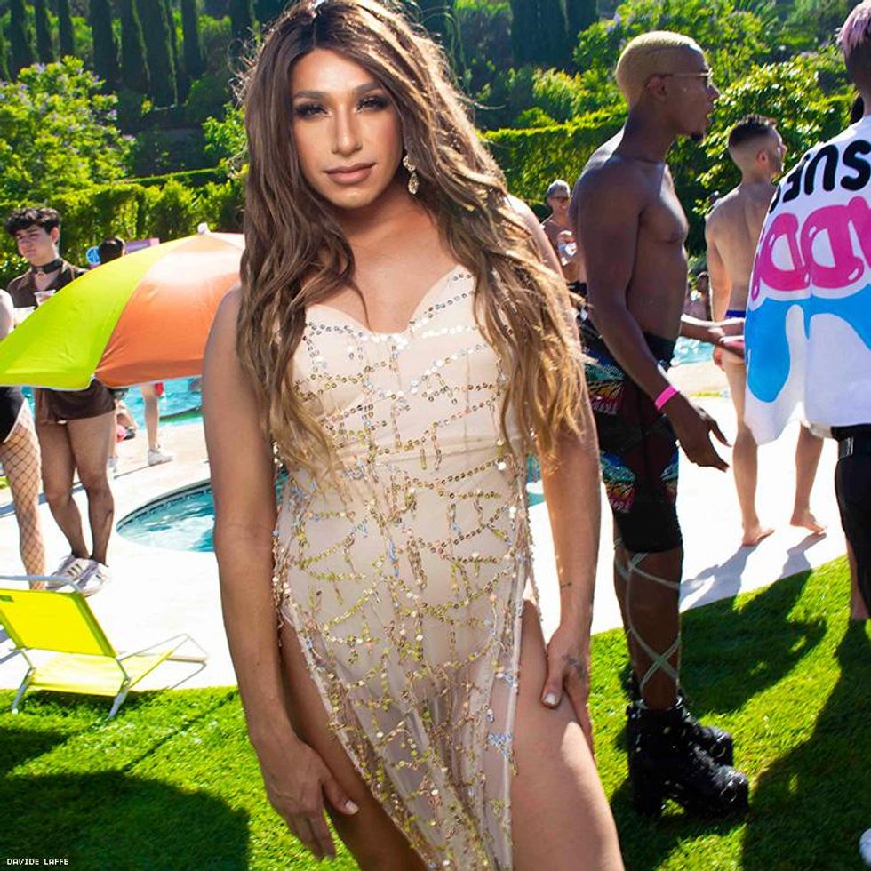 69-daddy-issues-pool-davide-laffe-2019