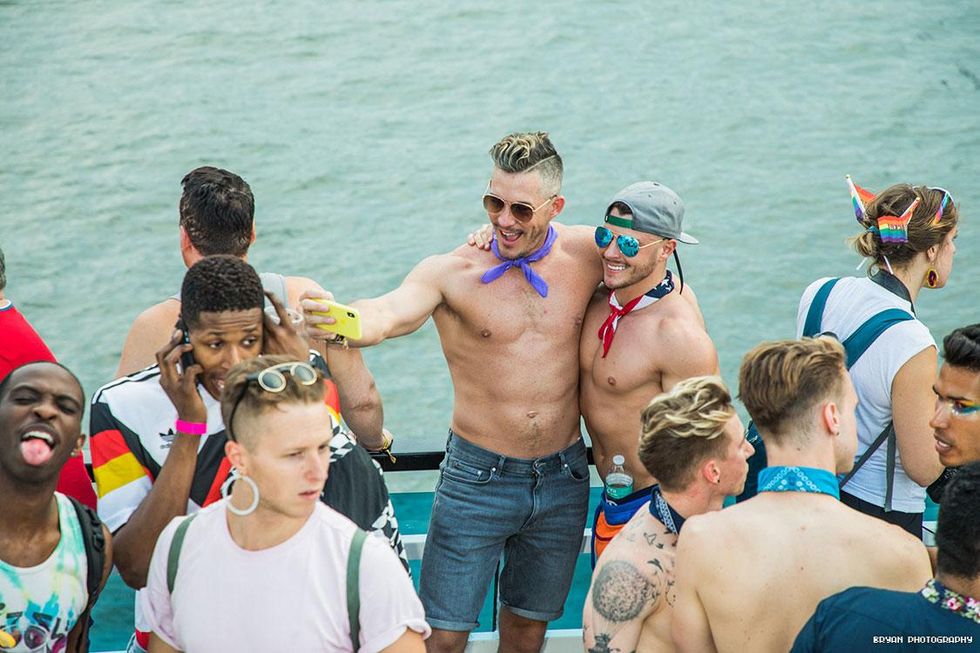 69-pride-luvboat-2018
