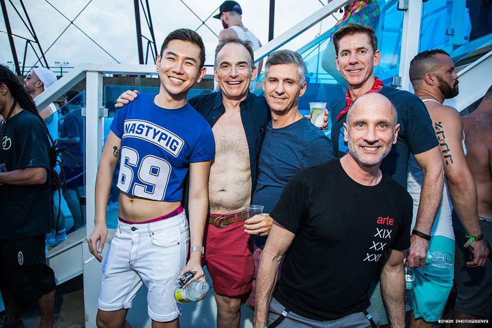 71-pride-luvboat-2018