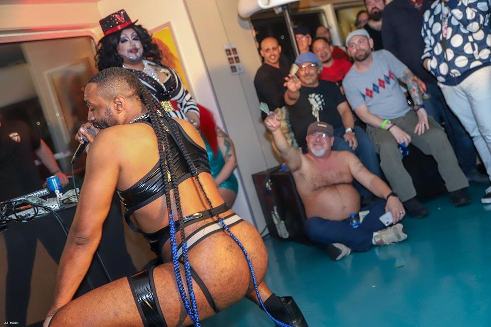 75-bears-ahoy-urban-bear-may-2018