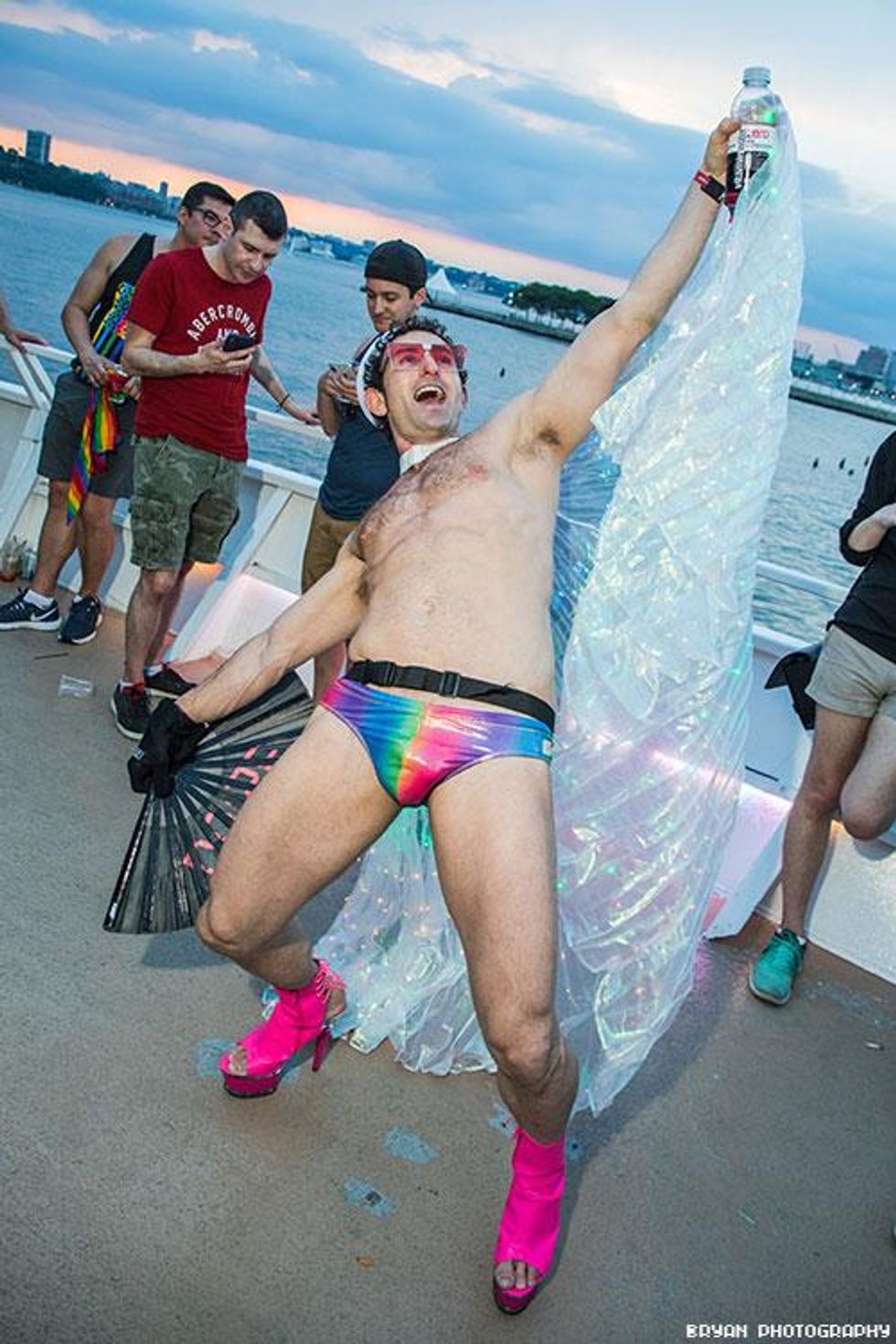 75-pride-luvboat-2018