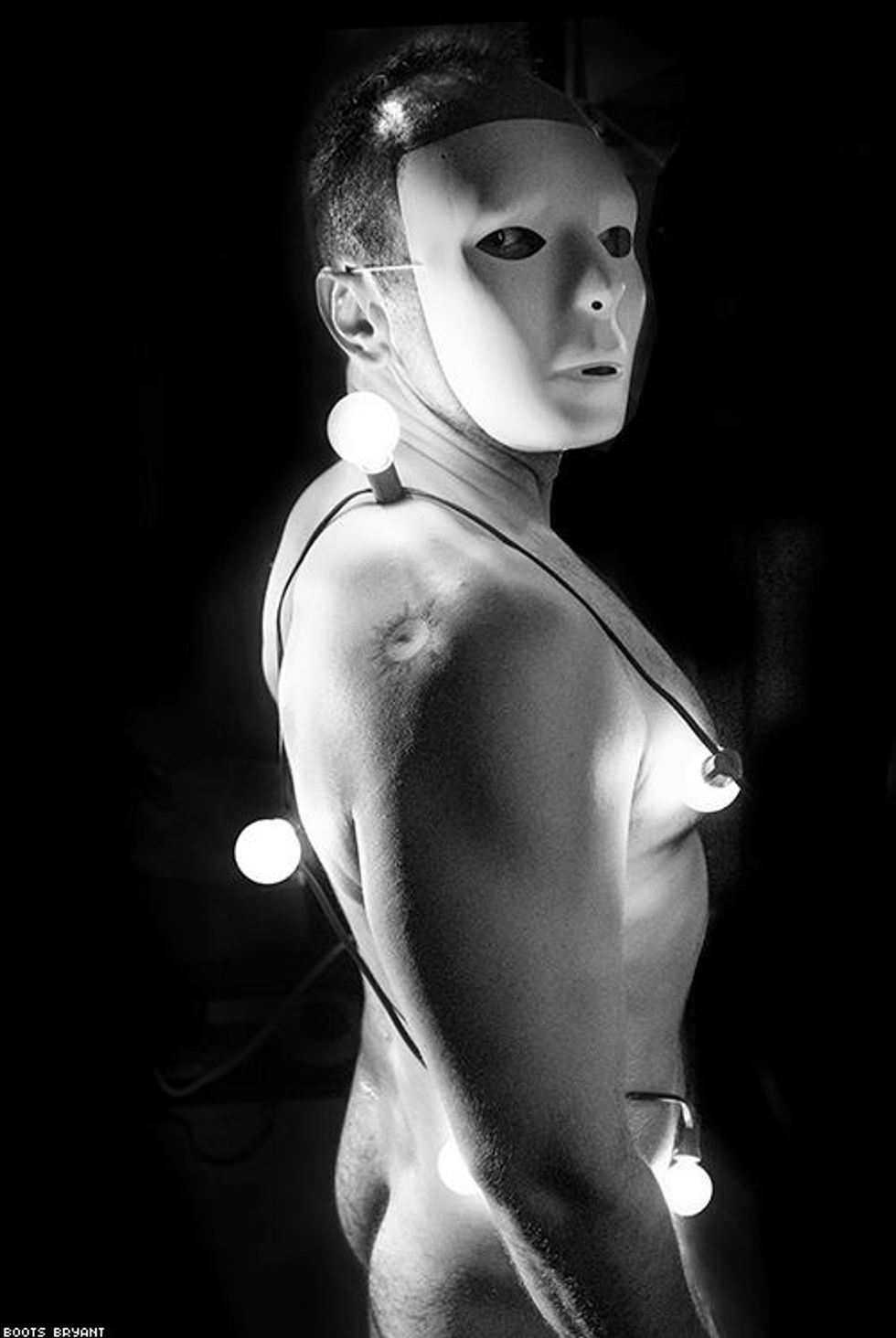 78-masks-boots-bryant-2017