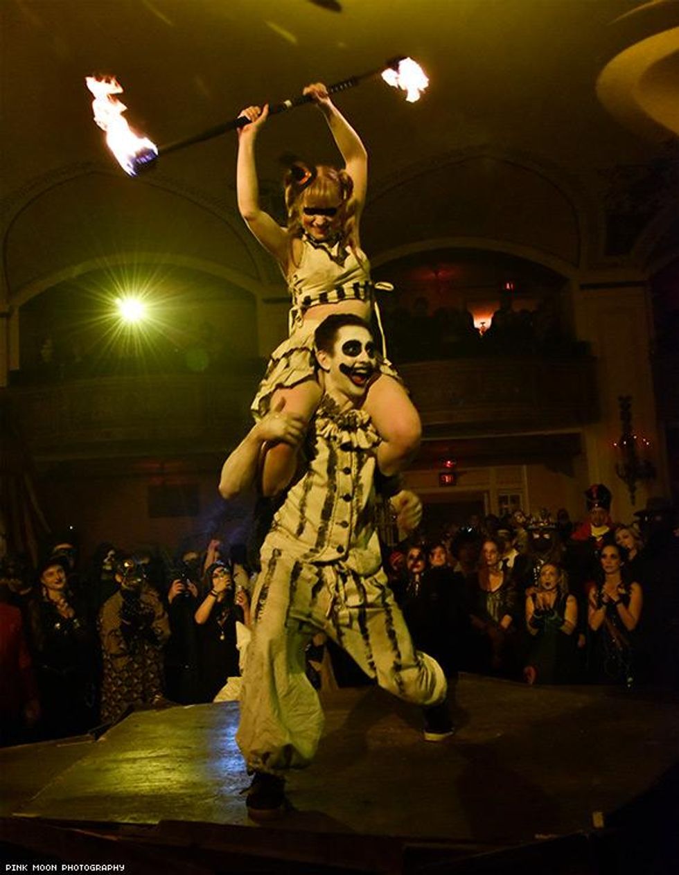 80-theatre-bizarre-pink-moon-2018