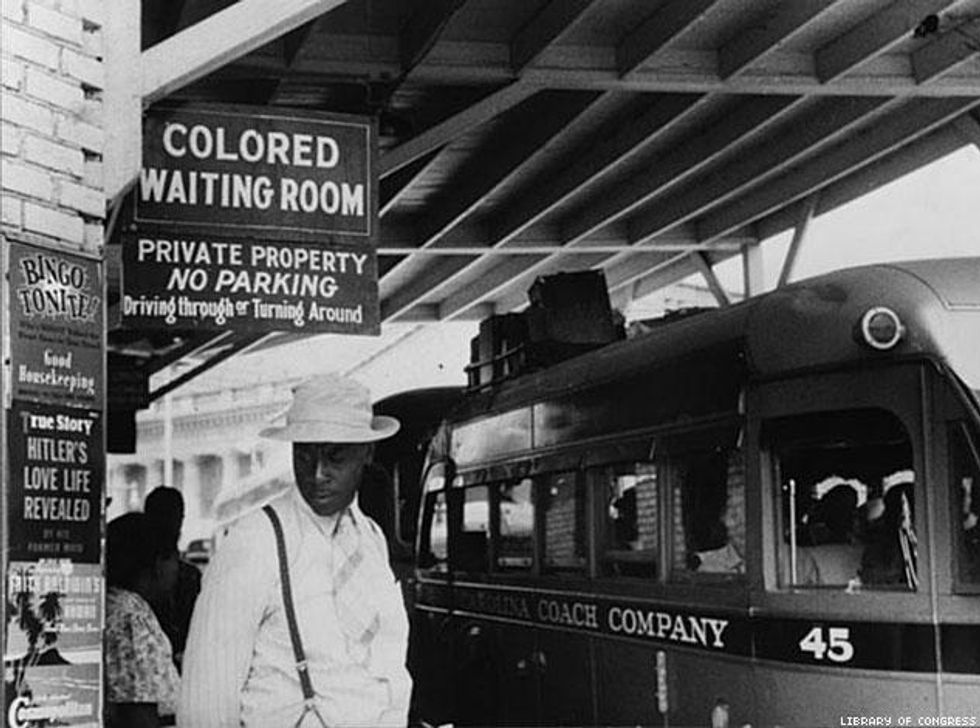 800px-jimcrowindurhamncx633_0