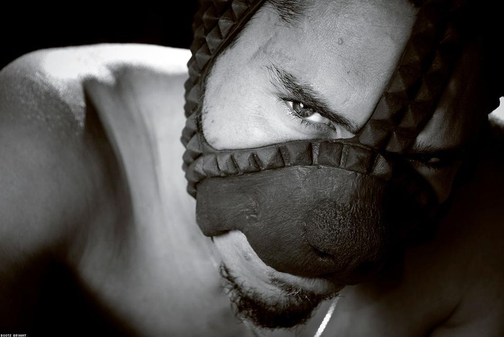 81-masks-boots-bryant-2017