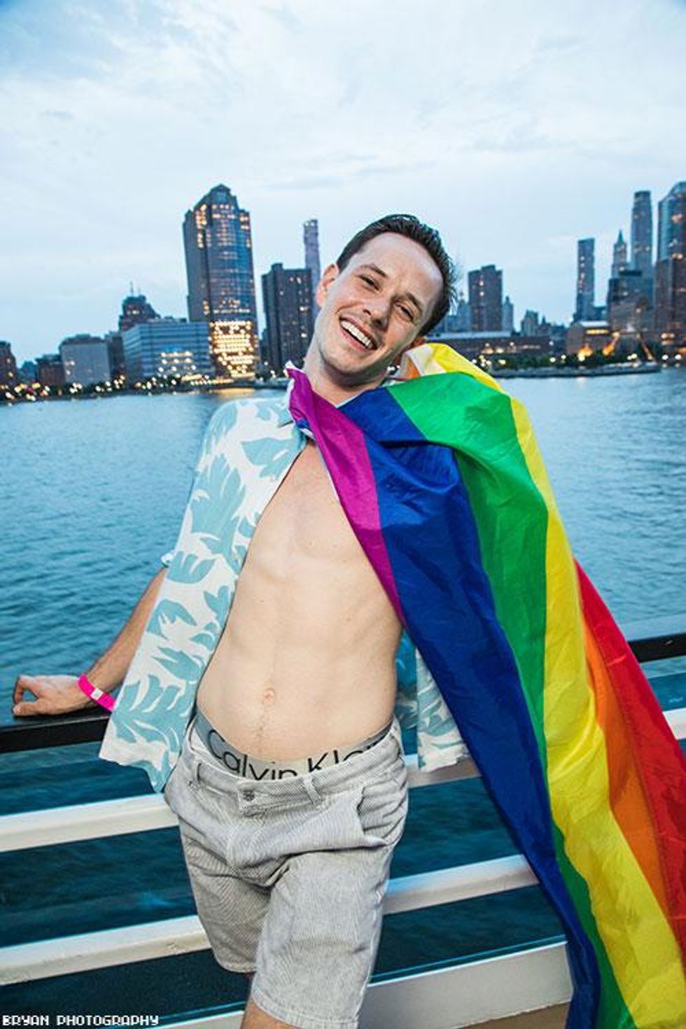 83-pride-luvboat-2018