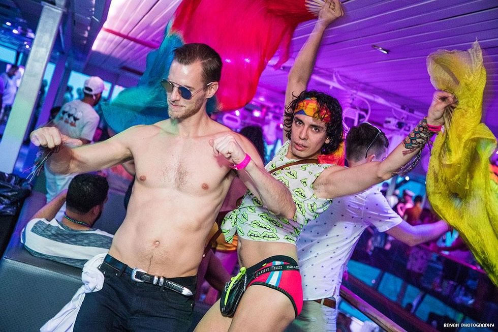 90-pride-luvboat-2018