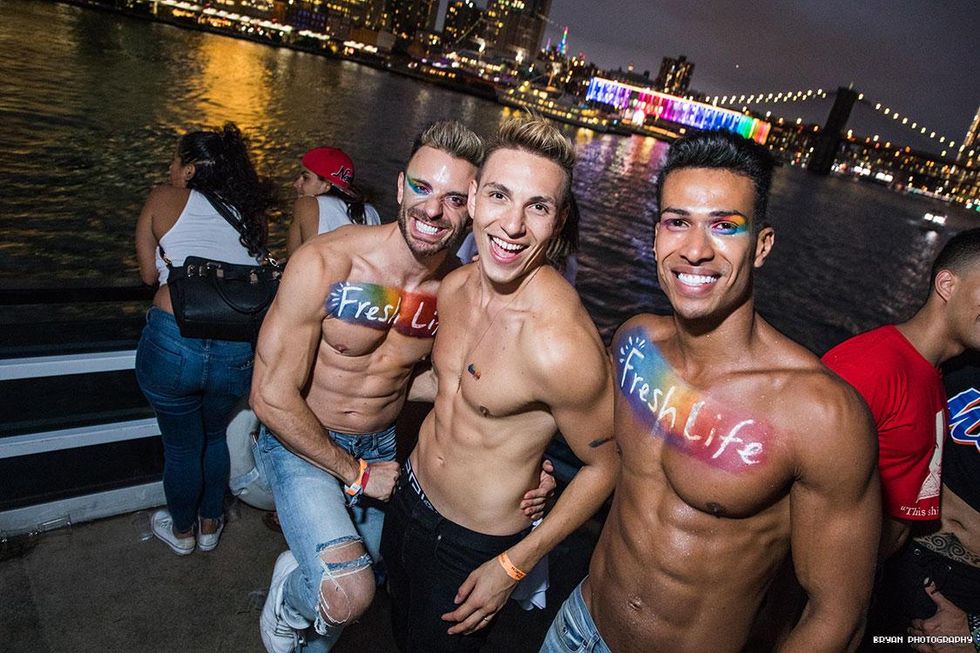 97-pride-luvboat-2018