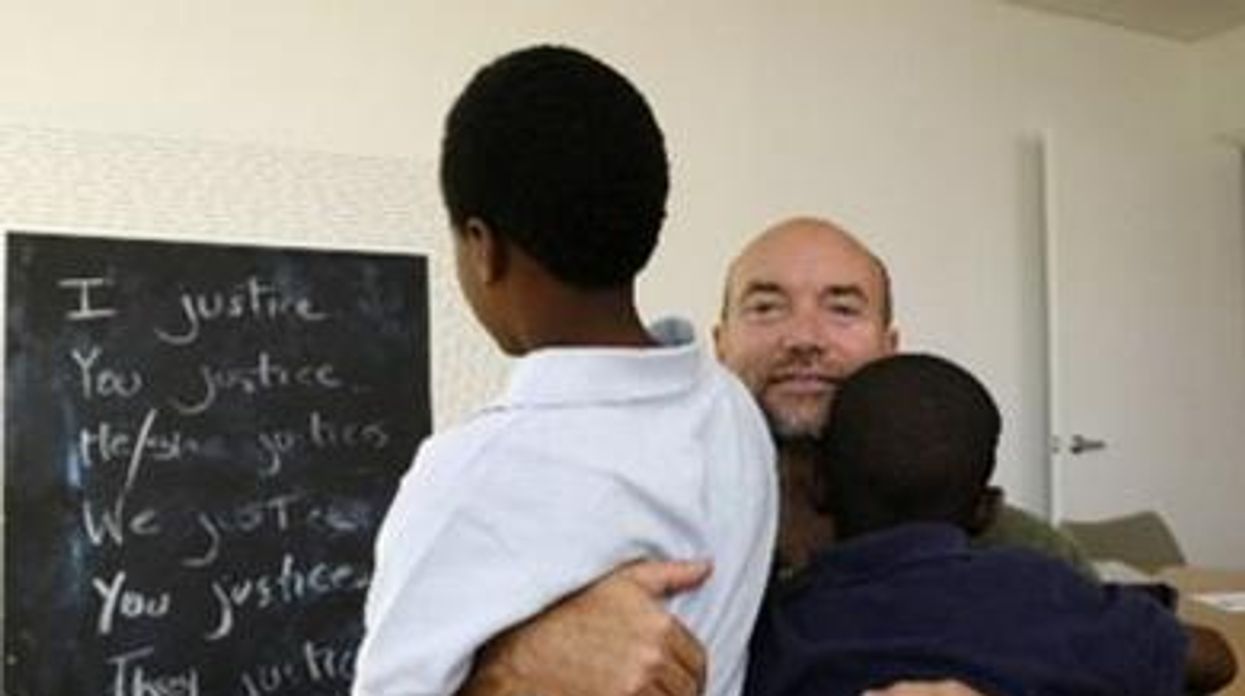 992_042909gayadoption