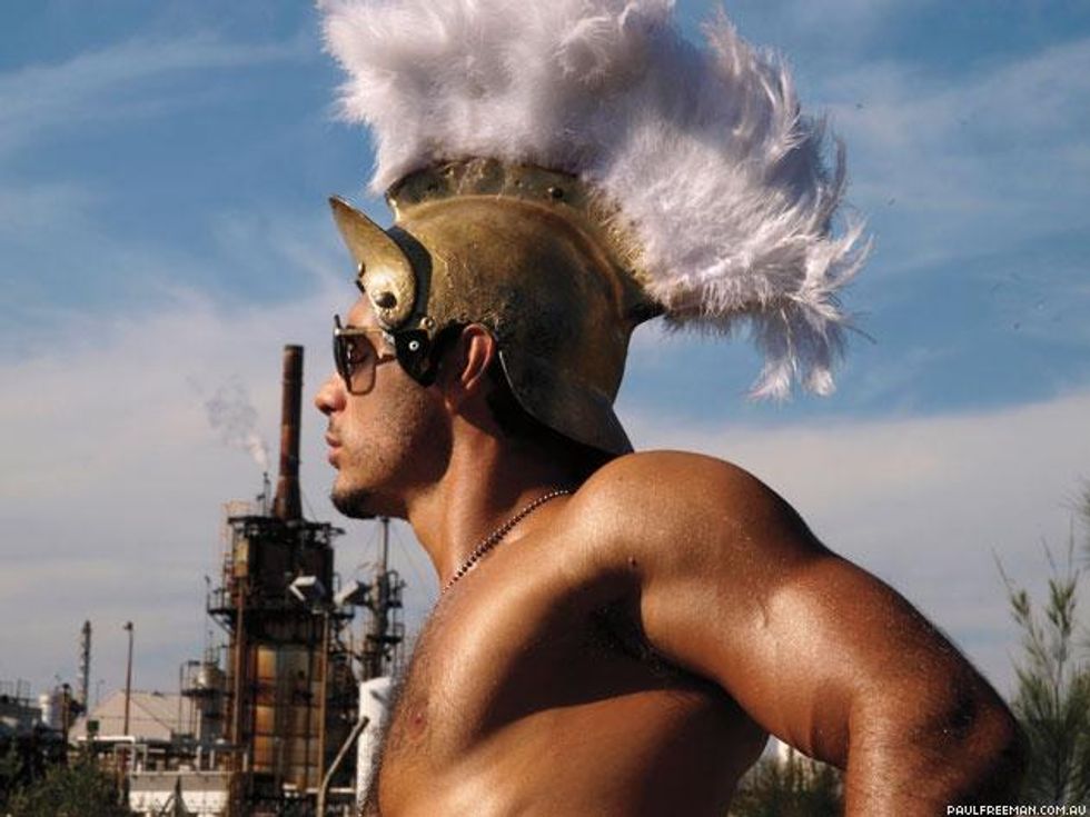 A-aaalex5_110419_058x633_0